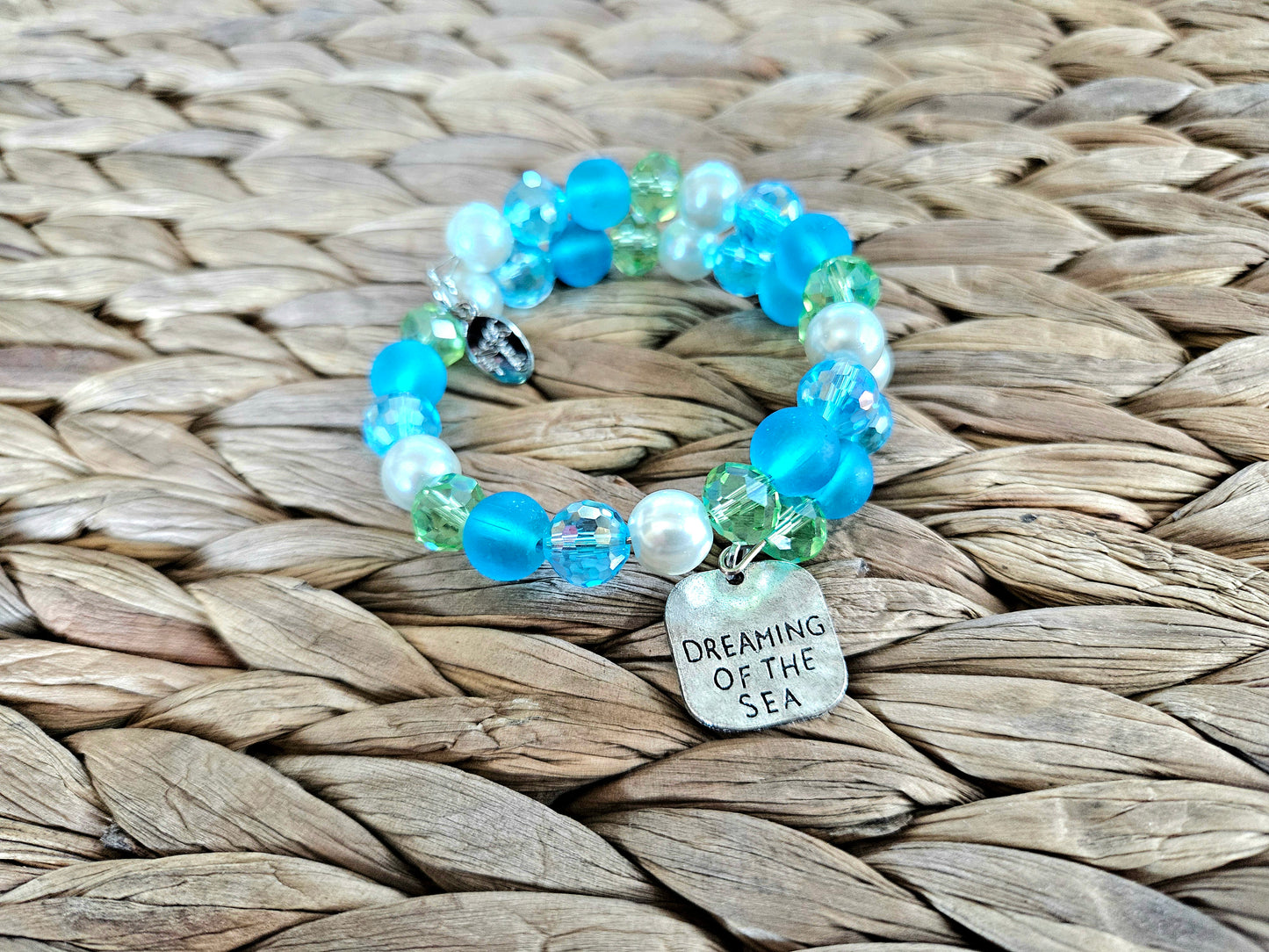 Beach Sea Ocan Charm Bracelet Beaded Jewelry Aqua Turquoise Green Pearl Cruise Vacation Memory Wire Wrap Cuff Bangle Women's Gift