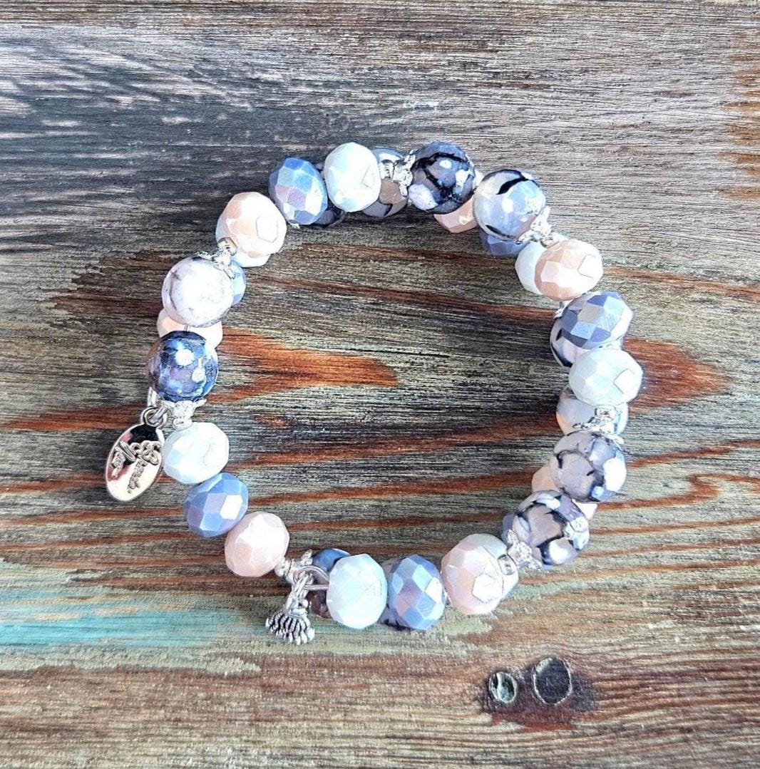 Gemstone Beaded Bracelet Agate Stretch Memory Wire Gray White Beige Handmade Women's Gift