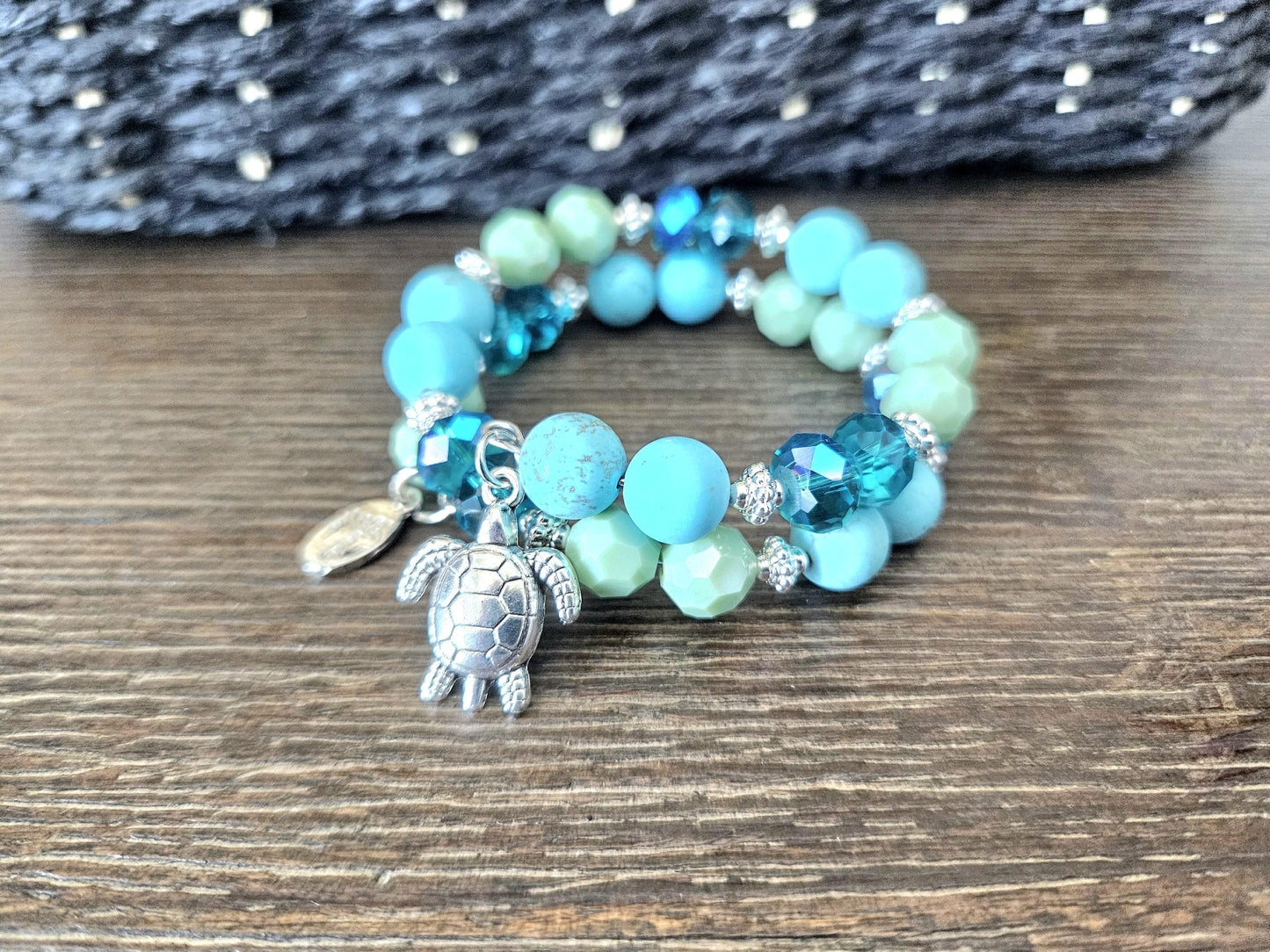 Beach Turtle Charm Bracelet Beaded Handmade Stretch: Turquoise Gemstone Glass