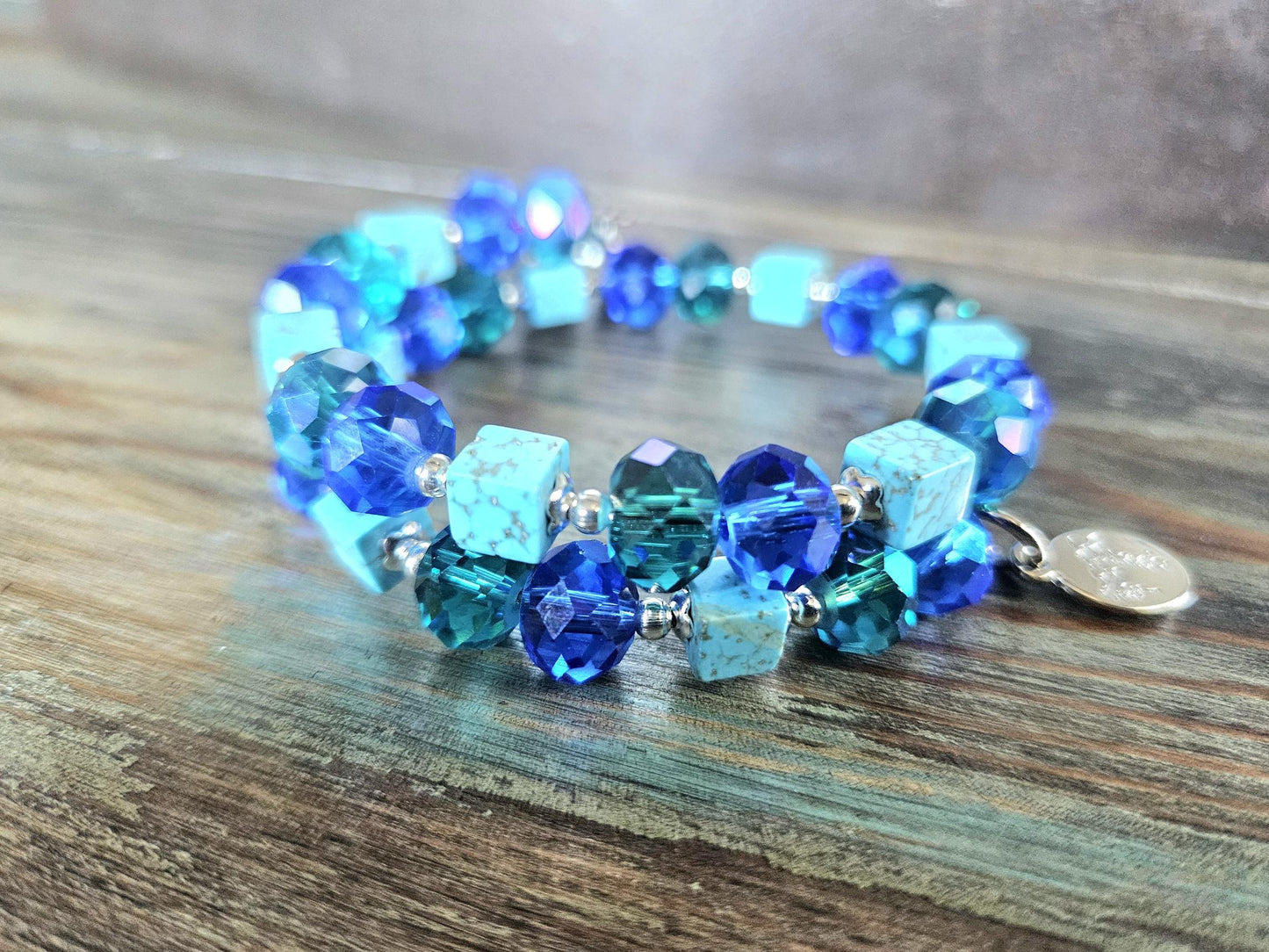 Seashell Charm Bracelet: Teal Blue Beaded Stretch Bracelet